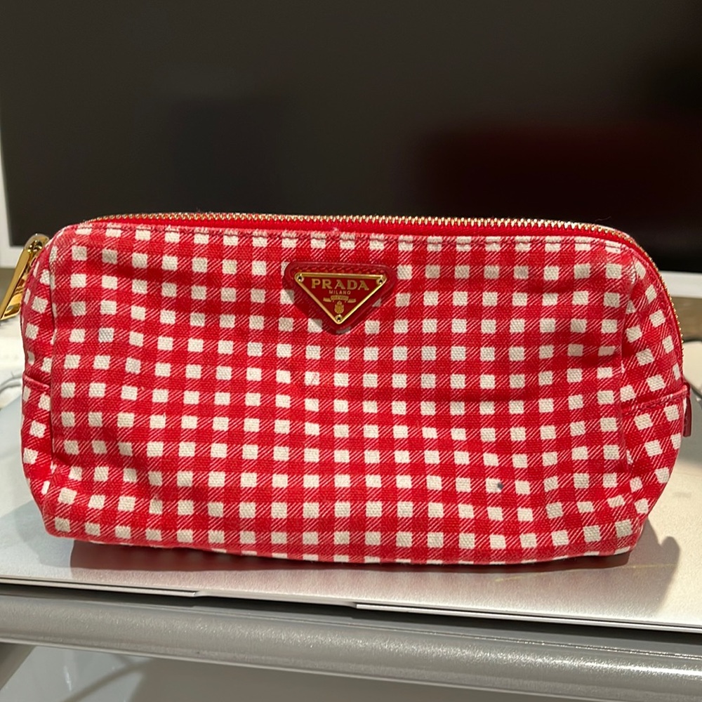 GUC Prada Red Gingham Makeup Bag 🍒